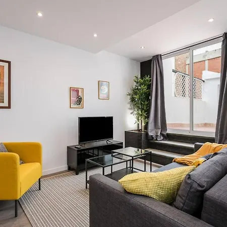 3 Bdr&terrace Close To Subway Lägenhet L'Hospitalet de Llobregat