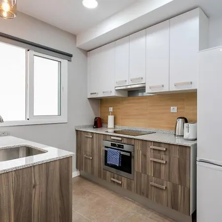 3 Bdr&terrace Close To Subway Apartment L'Hospitalet de Llobregat